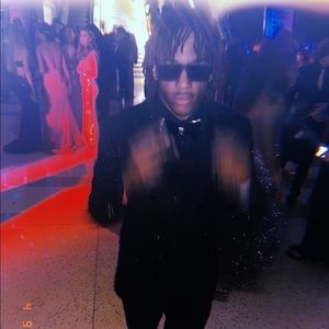 Meet your Posher, Caron